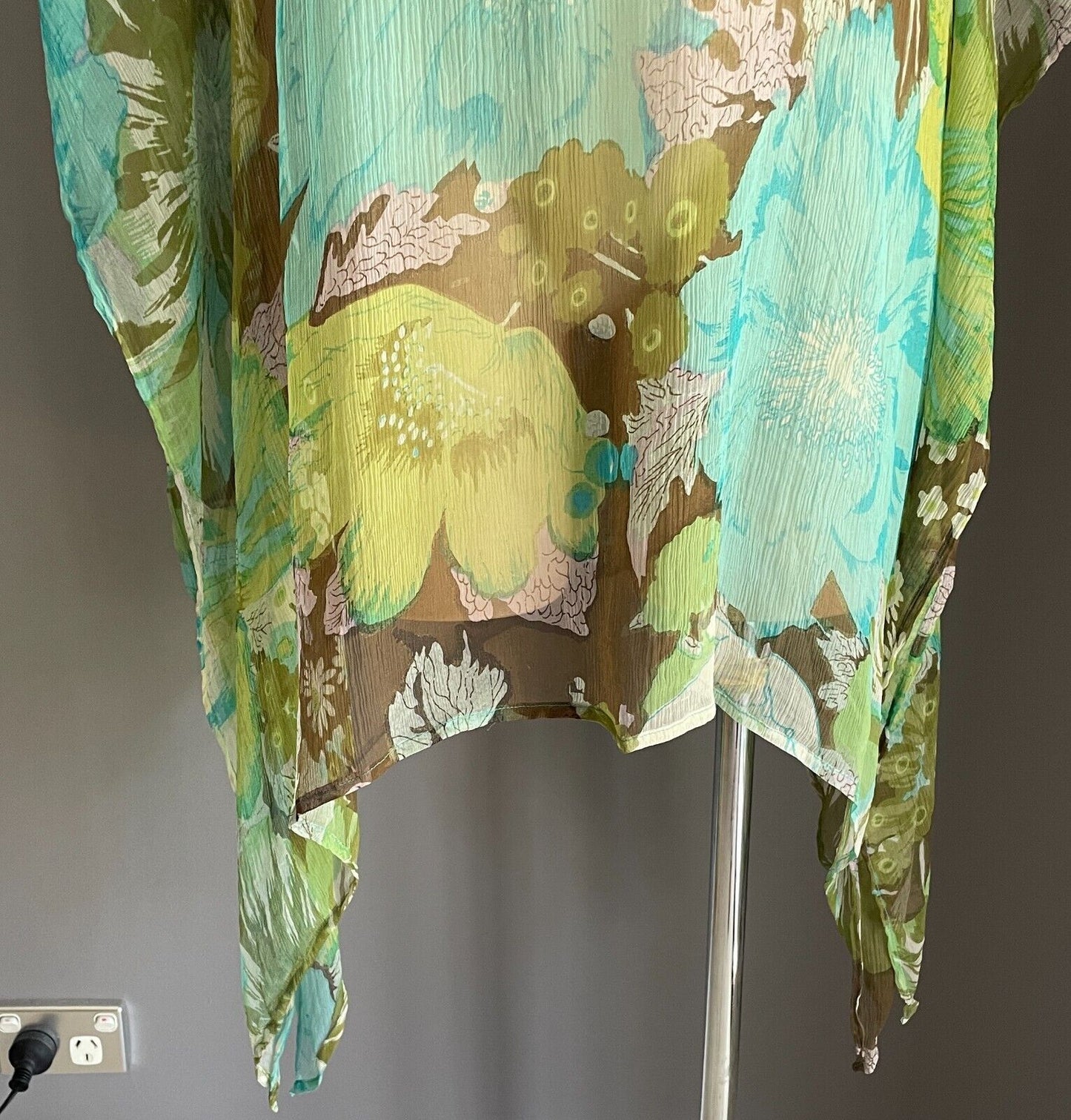 FIREFLY Kaftan Top Collection Silk Floral Print V-Neck Sequin Trim Size L XL NEW