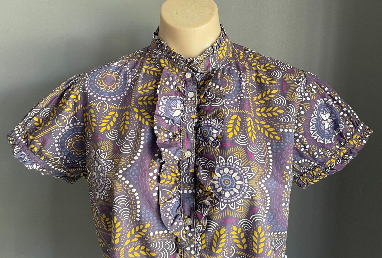 GAP Top Purple Multicolour Batik Print Short Sleeve Blouse Ruffle Trim Size L 12