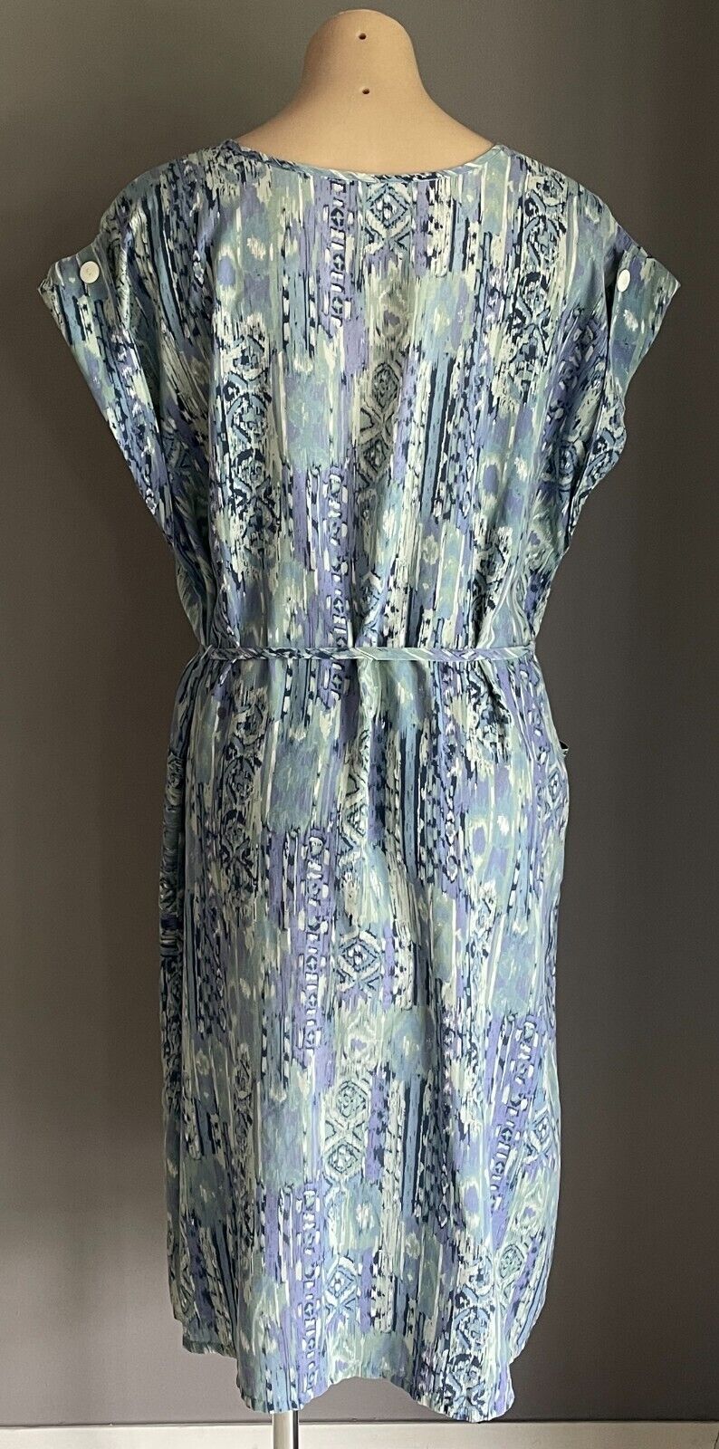 1970s Dress Blue Green White Cuffed Sleeve Size 16 Lightweight Pockets Waist Tie