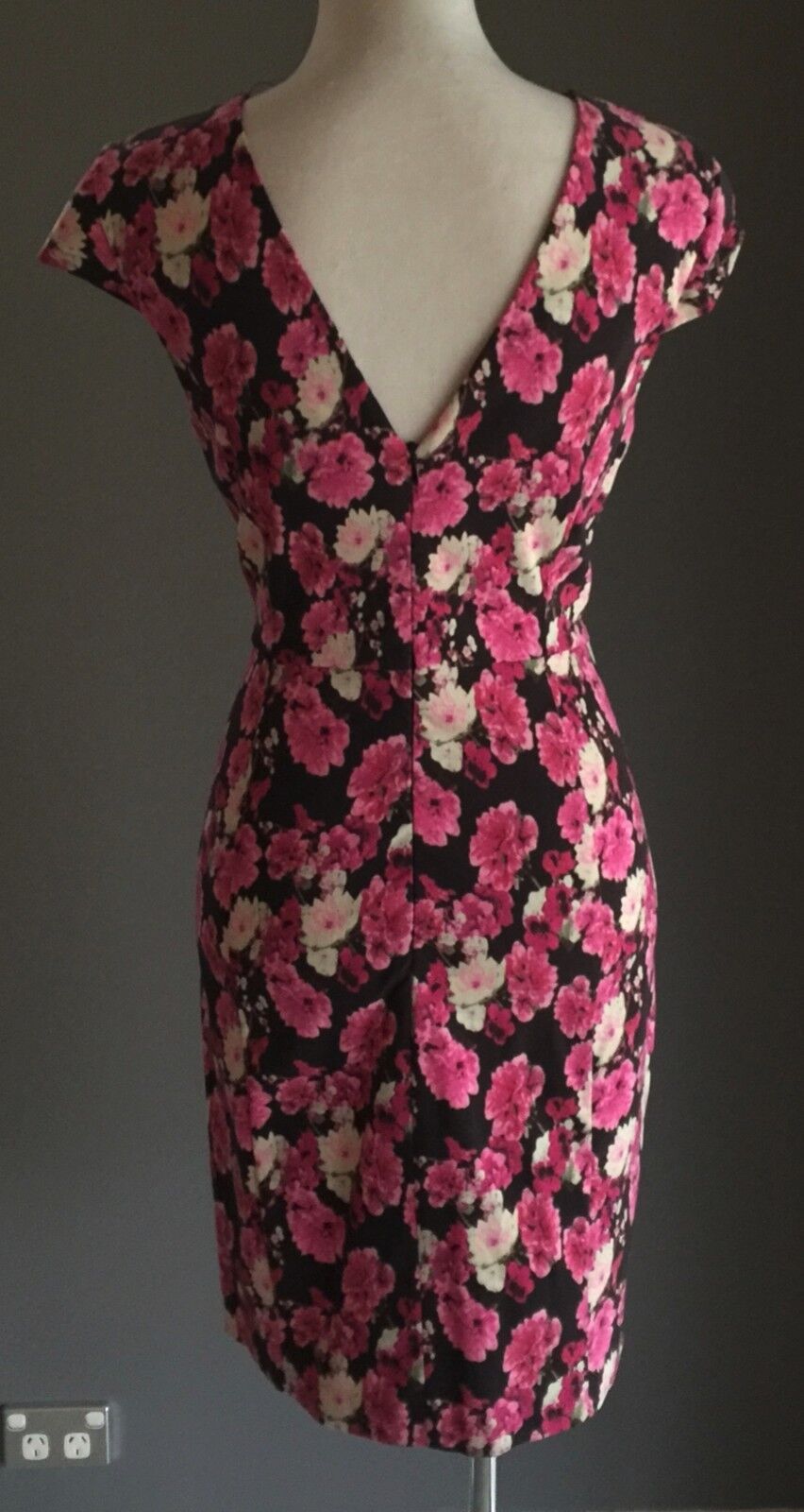 MISS SELFRIDGE Wiggle Dress Black Floral Stretch Ladies Size 16 1950's Vibe NEW