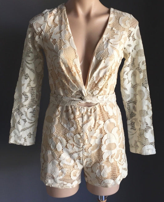 WINONA Romper Floral Cream Lace Wrap Around Playsuit Shortsuit  Shorts Size 8 10
