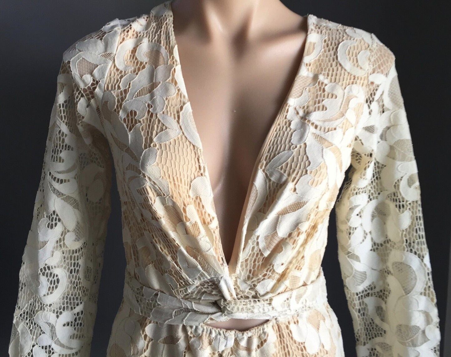 WINONA Romper Floral Cream Lace Wrap Around Playsuit Shortsuit  Shorts Size 8 10