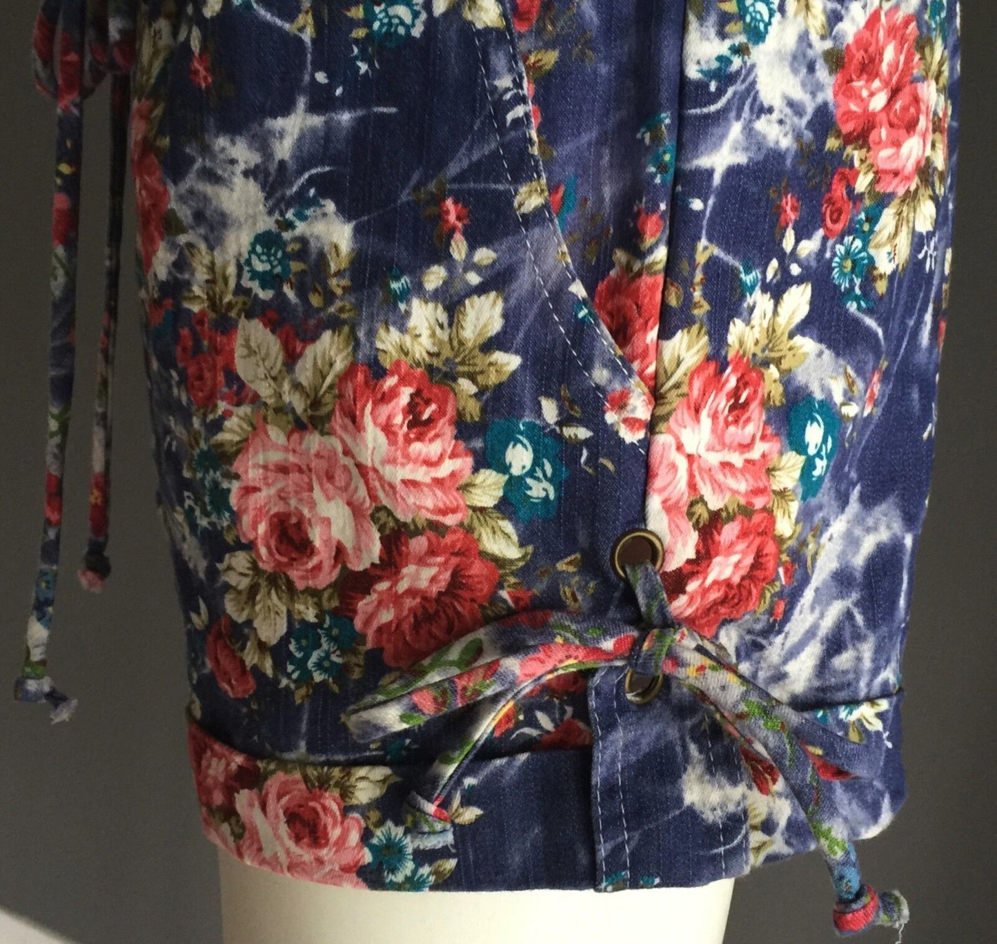 REFUGE Strapless Romper Denim Floral Print Playsuit Shortsuit Shorts Size S 6  8