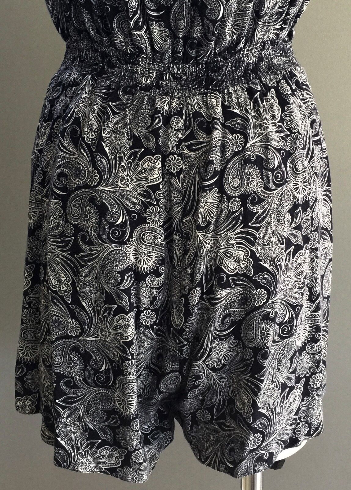 FACTORIE Romper Paisley Playsuit Jumpsuit Blue & White Size 8 10 Shorts NEW
