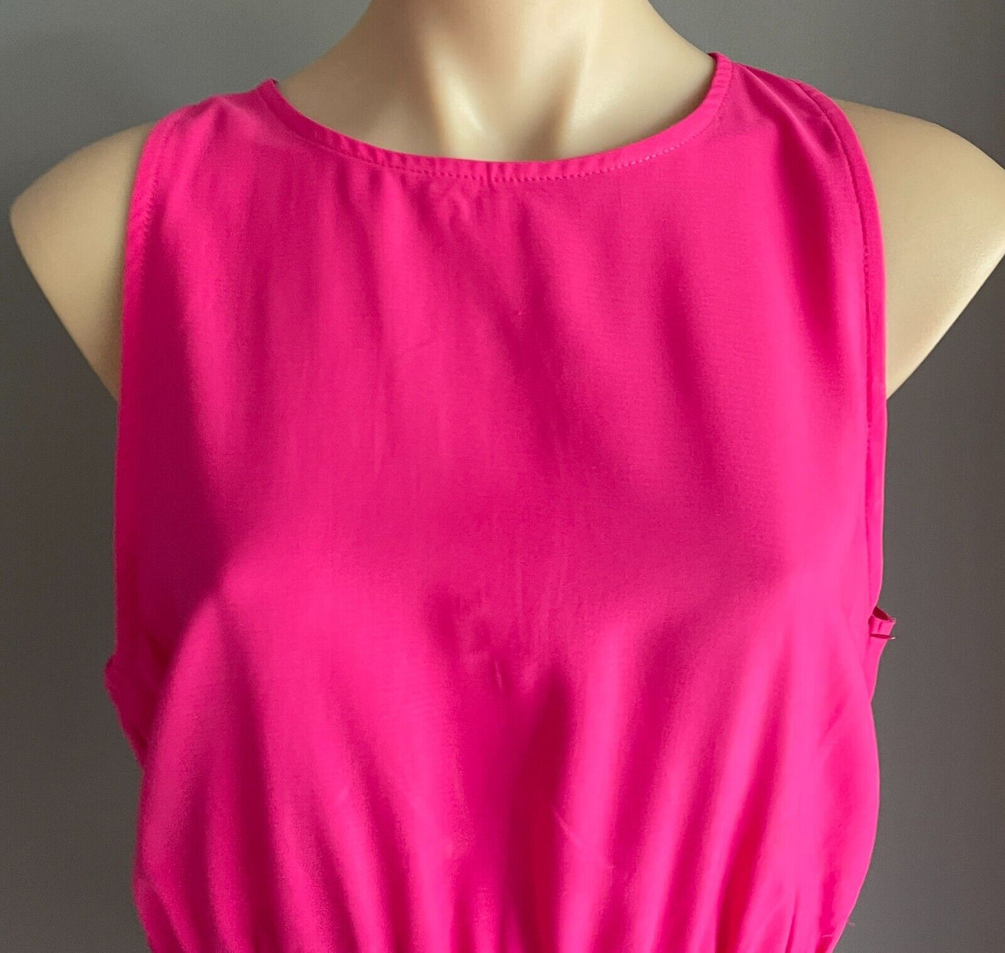 LULU & ROSE Playsuit Hot Pink  Jumpsuit Sleeveless Keyhole Back Size M 10 NEW
