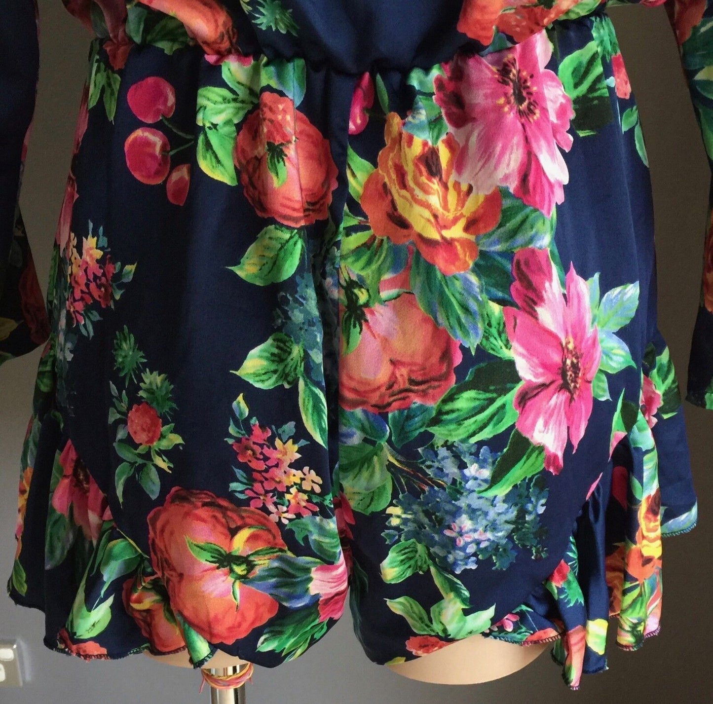 SAINT SHYLO Romper Bright MultiColoured Floral Print Playsuit Shorts Size 10 NEW