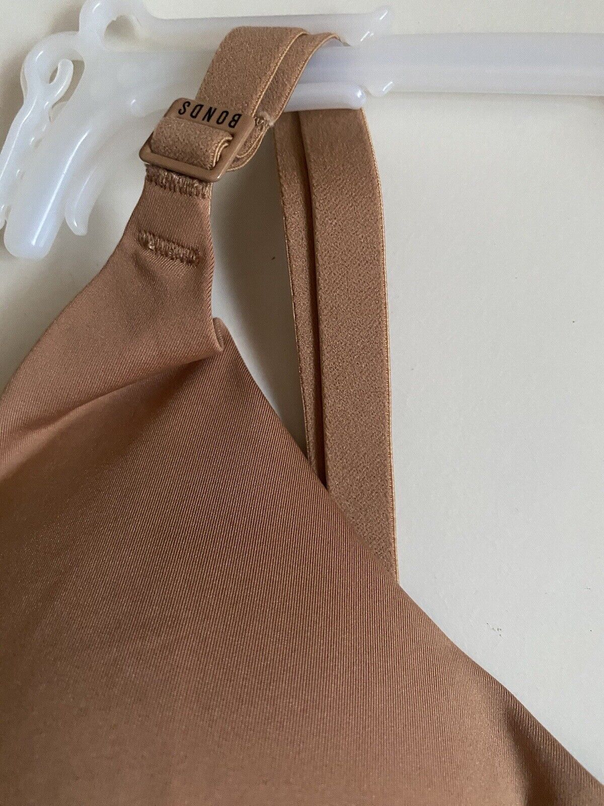 BONDS INVISI BRALETTE Mocha Wireless Removable Cups Slip On Logo Bra Size 12 NEW