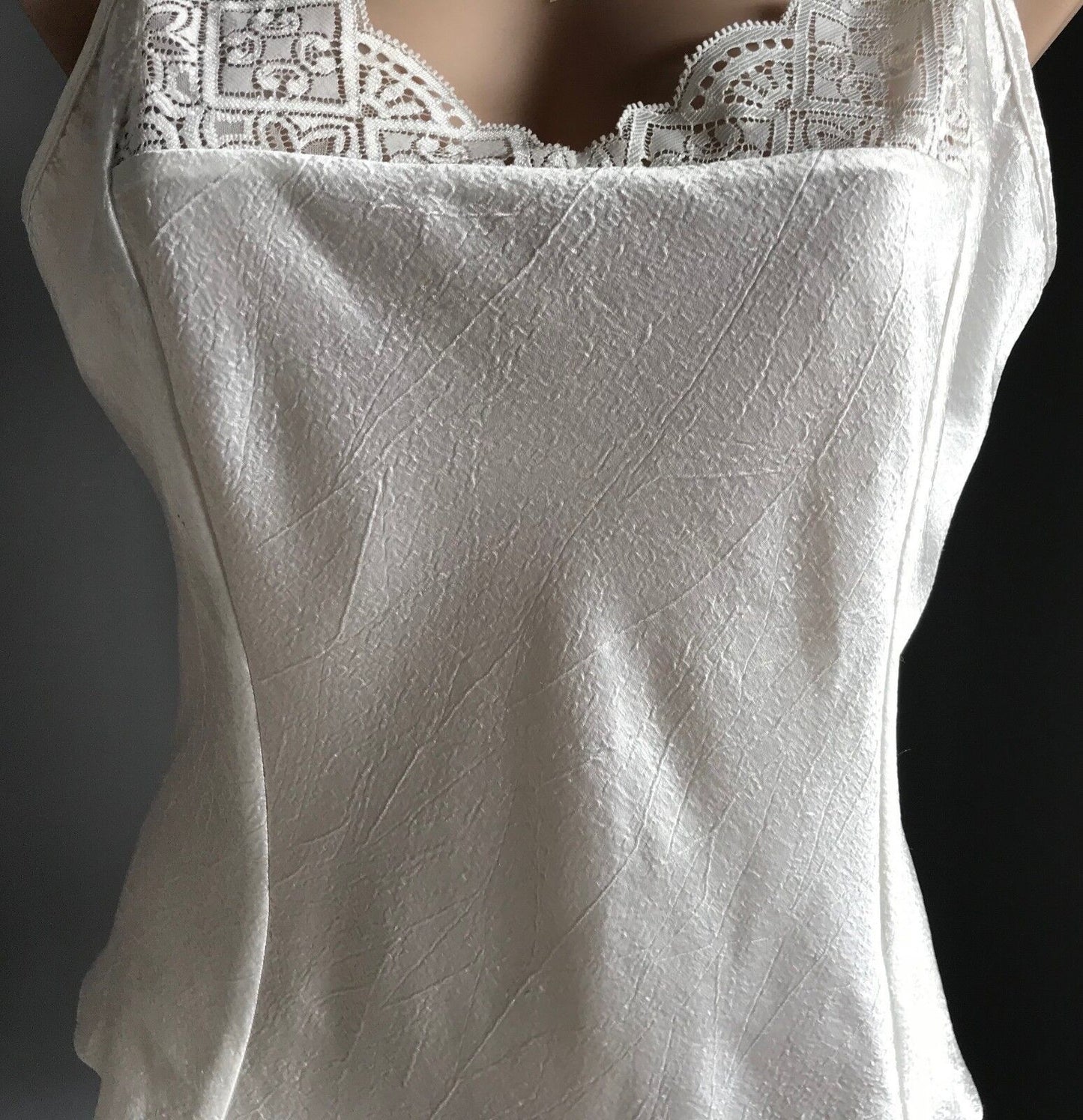 Sexy SHORT STORIES Camisole Ivory Spaghetti Straps Lace Trim Size L 12 NEW