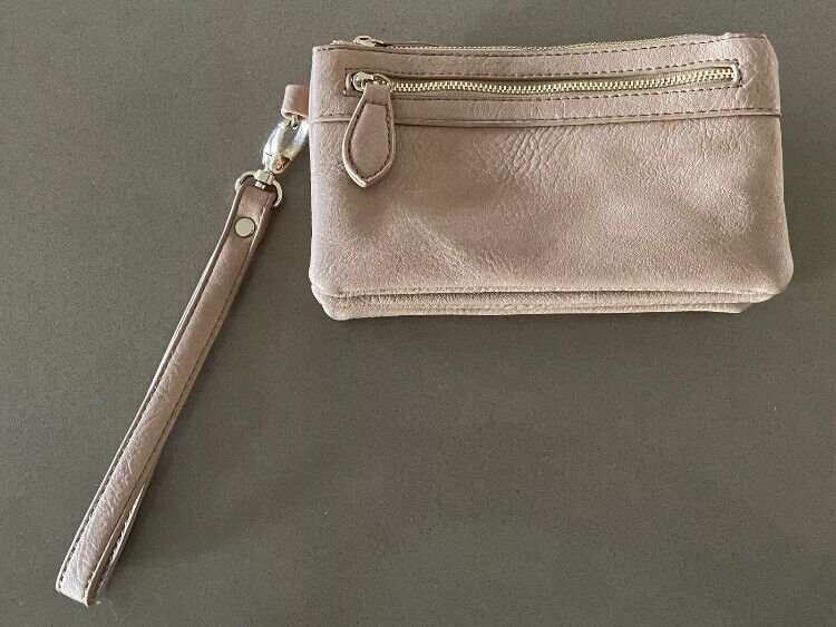 SPORTSGIRL Bag Beige Grain Pleather Wristlet Bag Purse Wallet Small Phone NEW