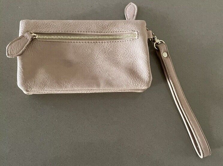 SPORTSGIRL Bag Beige Grain Pleather Wristlet Bag Purse Wallet Small Phone NEW