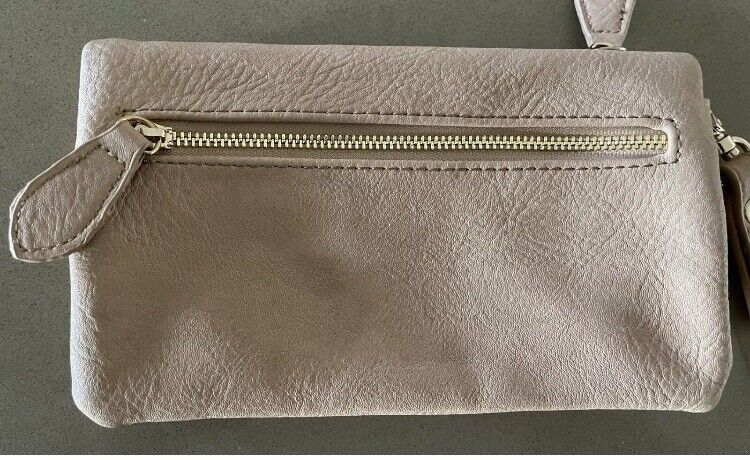 SPORTSGIRL Bag Beige Grain Pleather Wristlet Bag Purse Wallet Small Phone NEW