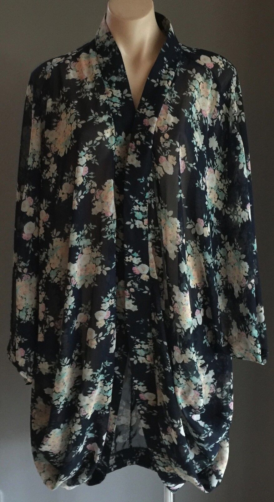 SEVEN17EEN Kimono Floral Print Long Sleeve MultiColour Size S/M 14 18 Lovely
