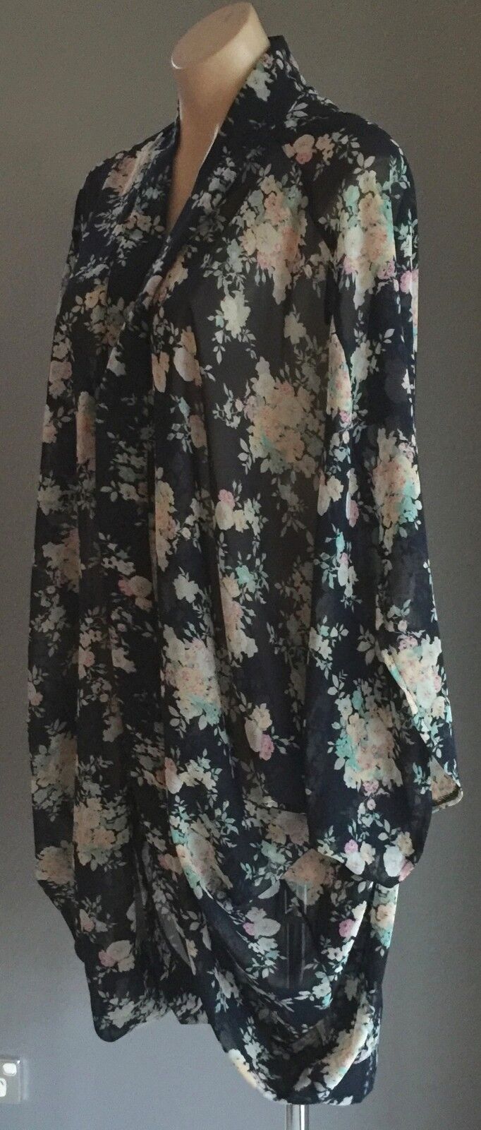 SEVEN17EEN Kimono Floral Print Long Sleeve MultiColour Size S/M 14 18 Lovely