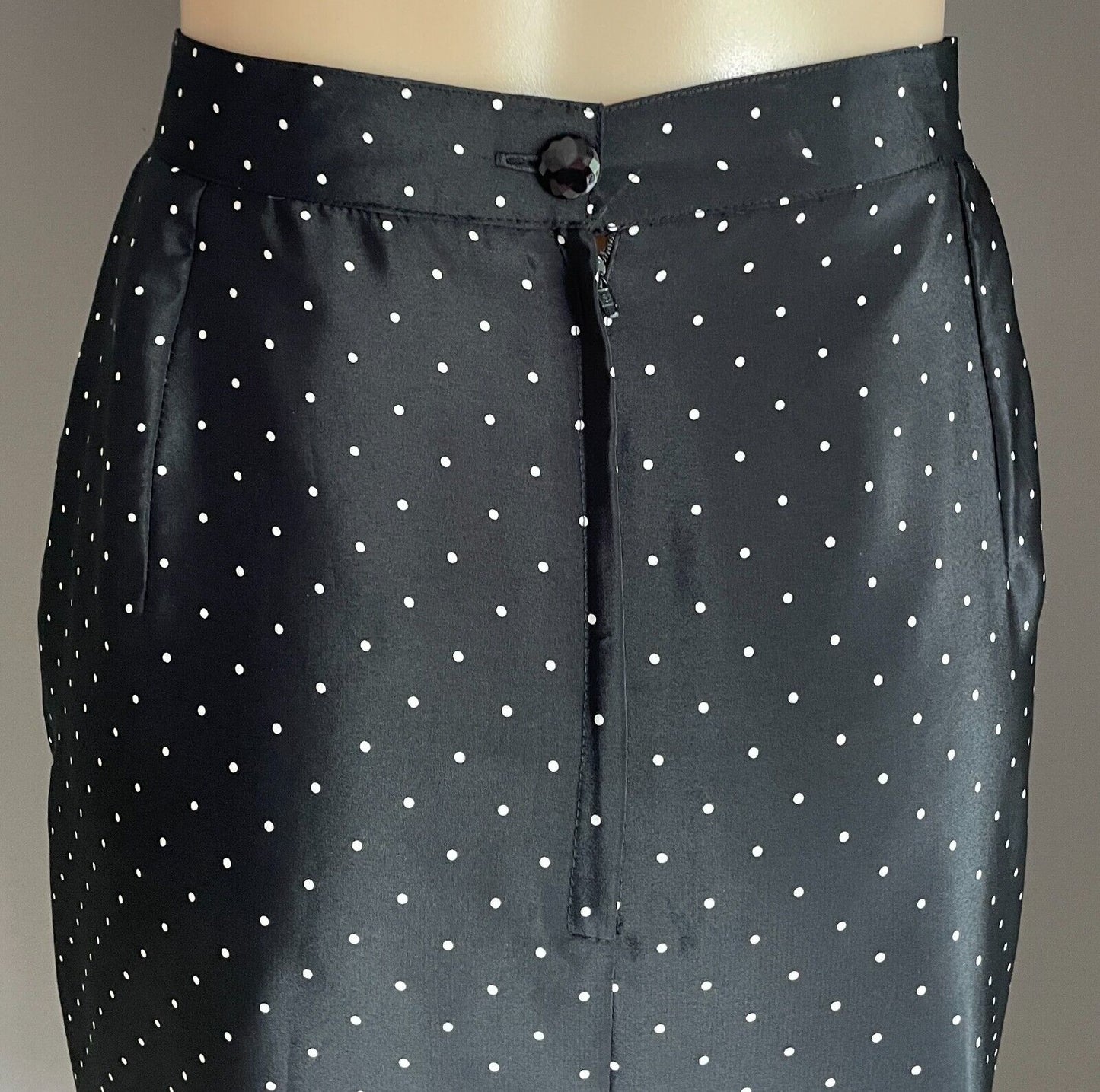 Vintage Skirt Black & White Polka Dot Straight Midi Length Back Flounce Size 18