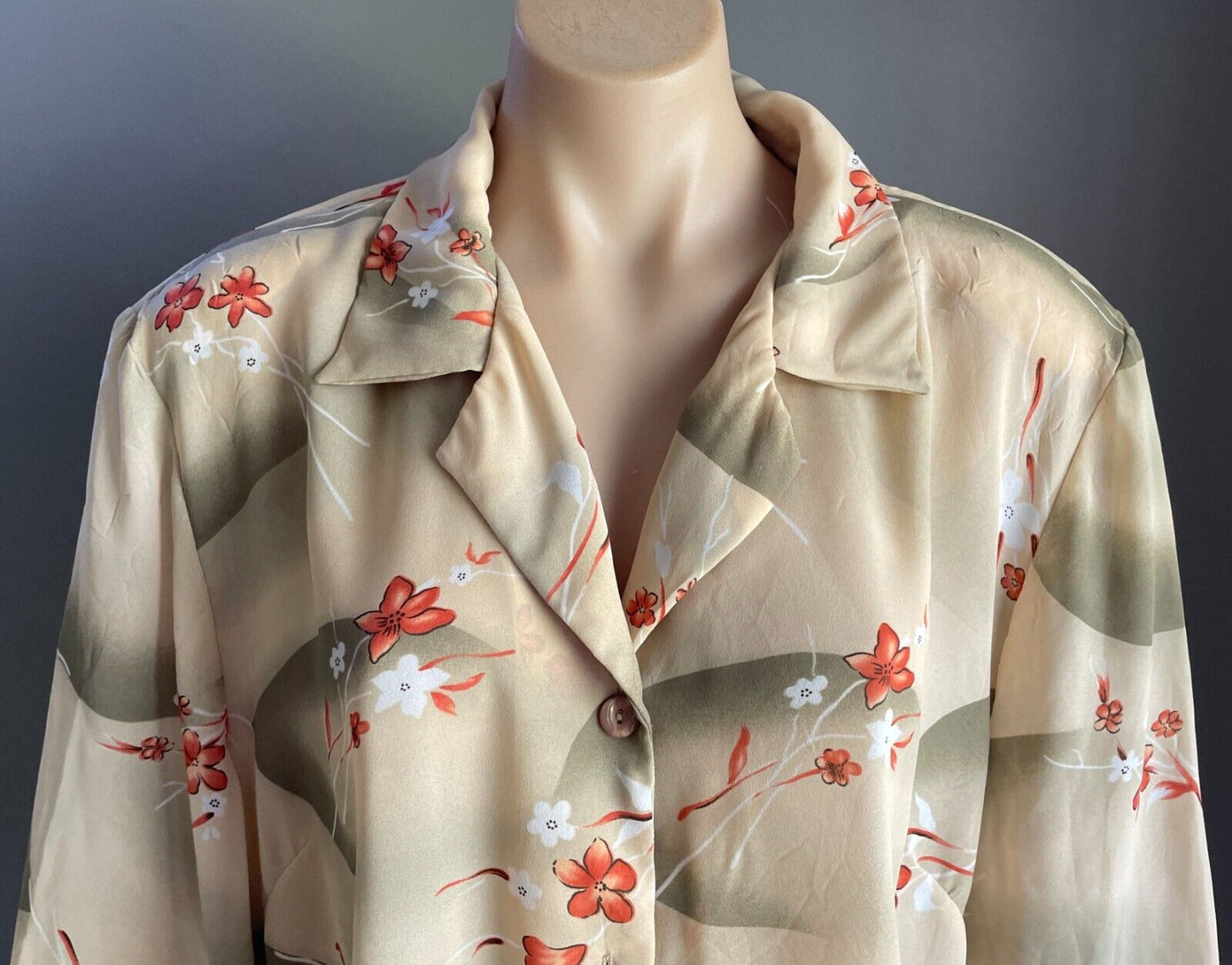 DRESS COMPANY by STITCHES Over Shirt Beige Khaki White Red Floral Size 18 NOS