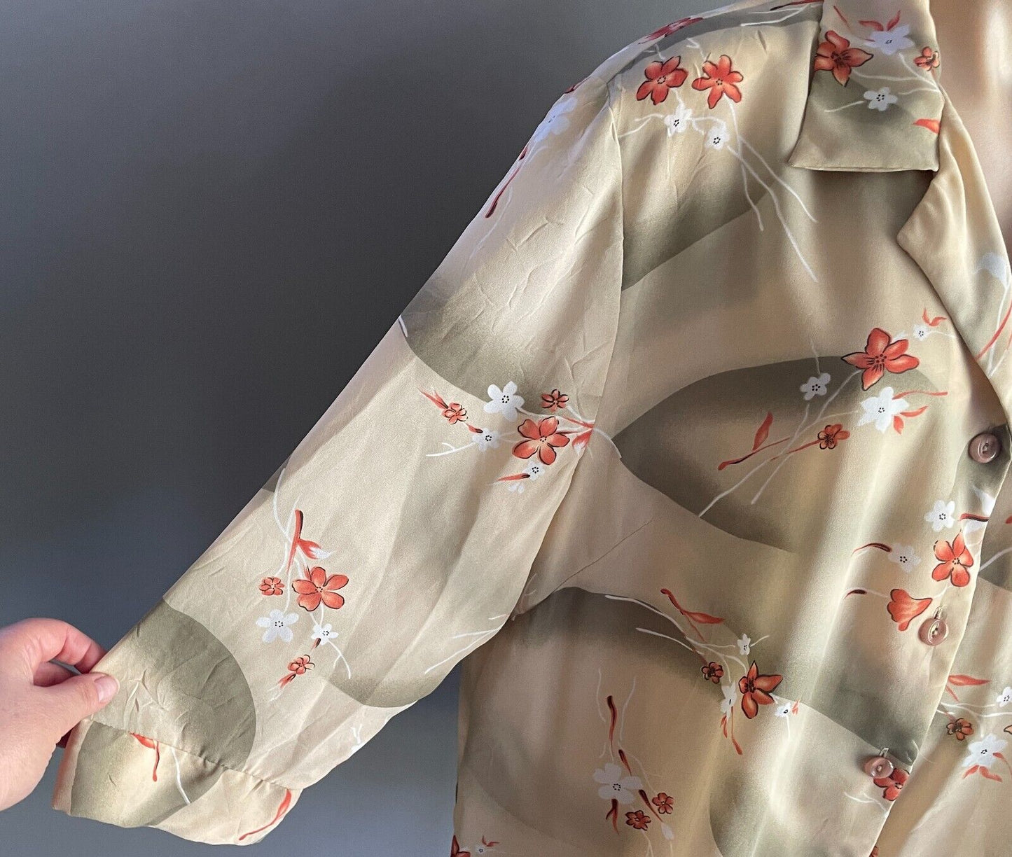 DRESS COMPANY by STITCHES Over Shirt Beige Khaki White Red Floral Size 18 NOS