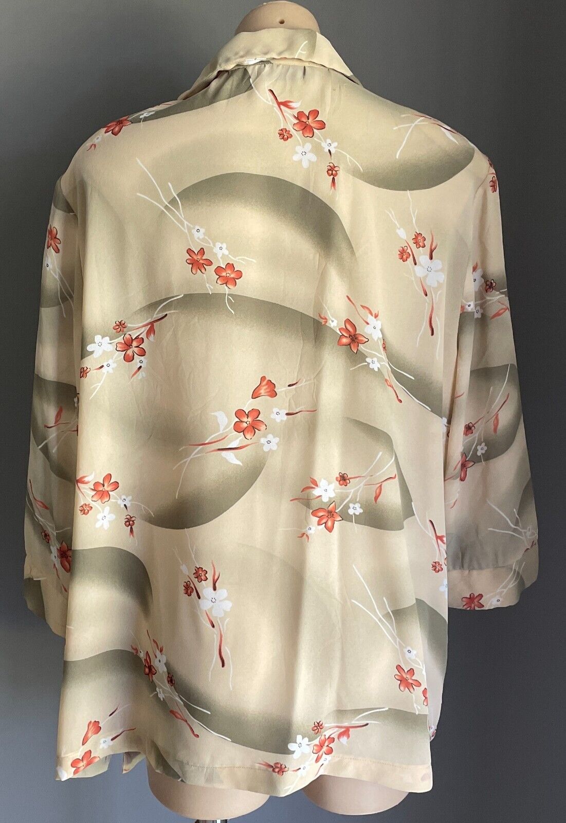 DRESS COMPANY by STITCHES Over Shirt Beige Khaki White Red Floral Size 18 NOS