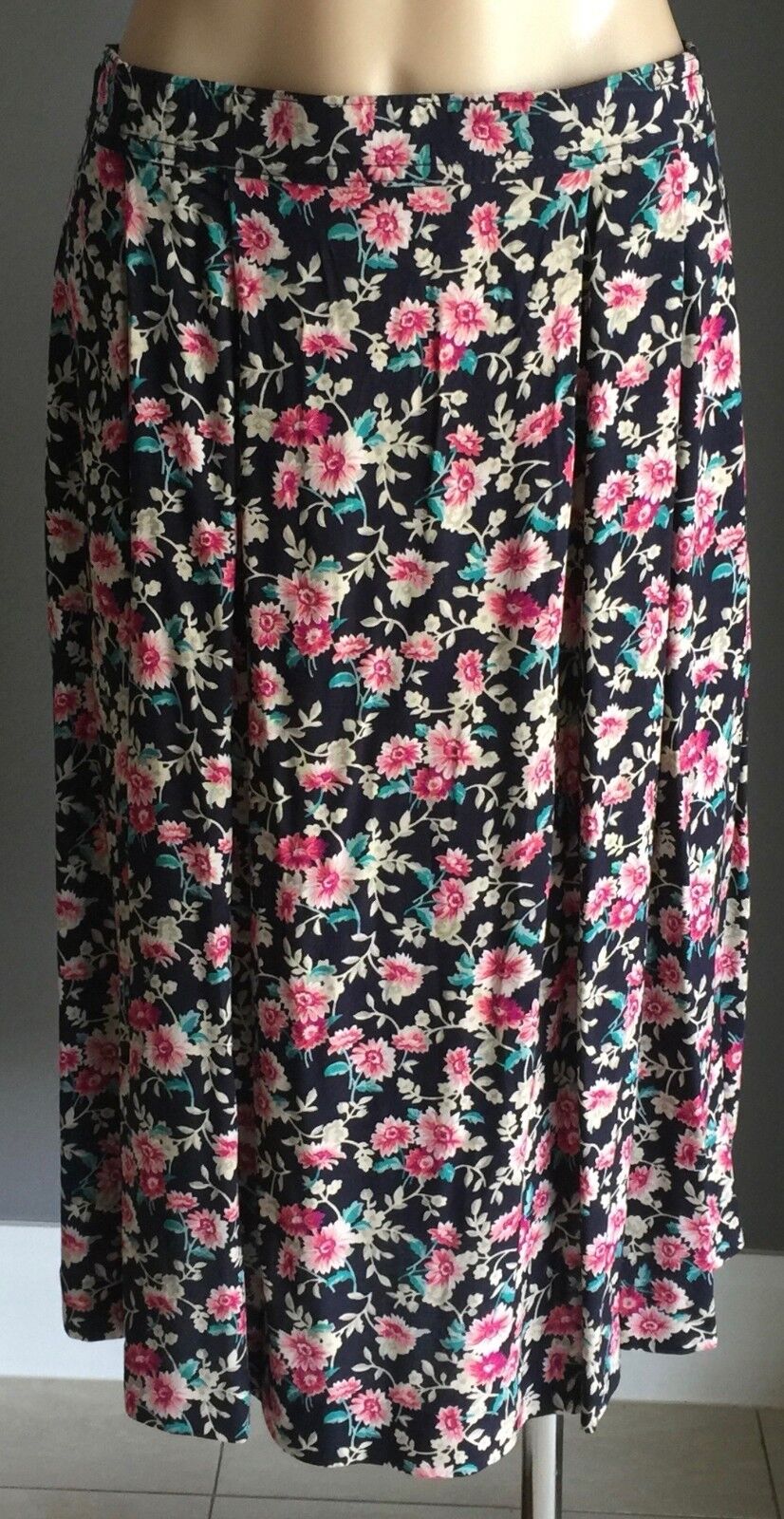 DUNEDIN 2 Piece Skirt Suit Set Scottish Made Floral Blouse Skirt Size 18