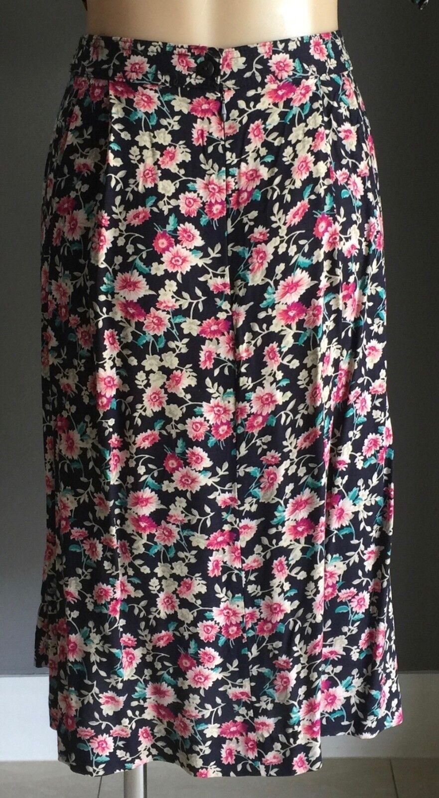 DUNEDIN 2 Piece Skirt Suit Set Scottish Made Floral Blouse Skirt Size 18