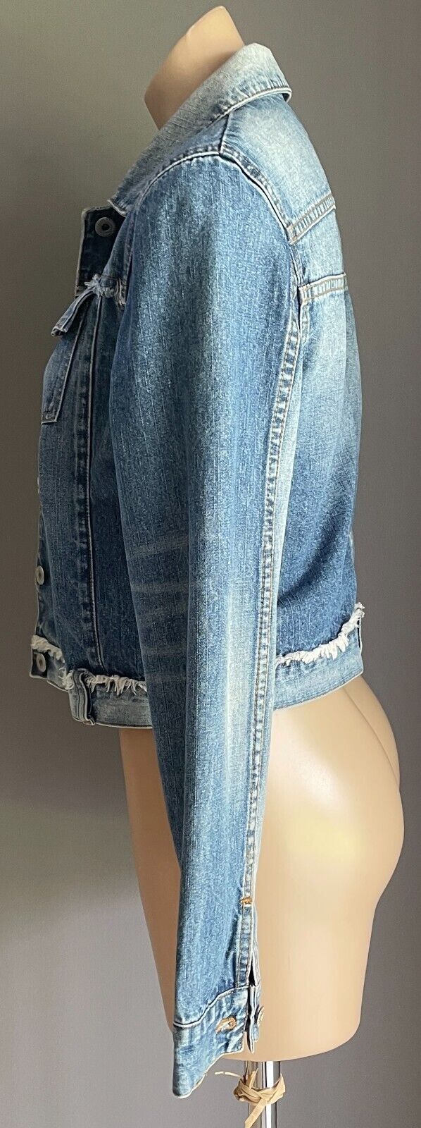 FIORUCCI Blue Denim Jacket Cropped Long Sleeve Fray Hem Edge Size 14