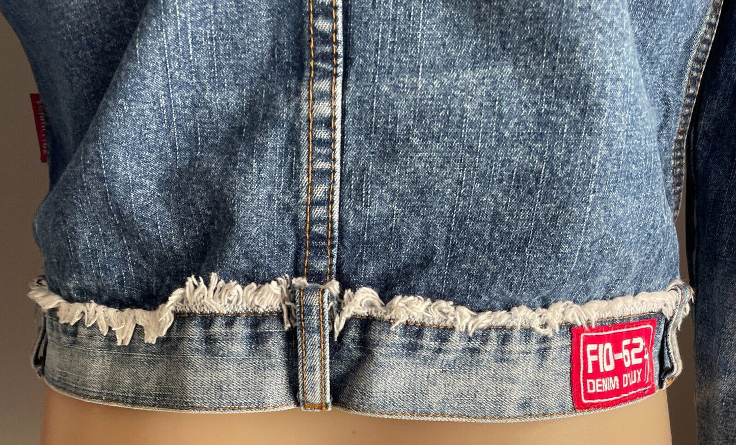 FIORUCCI Blue Denim Jacket Cropped Long Sleeve Fray Hem Edge Size 14
