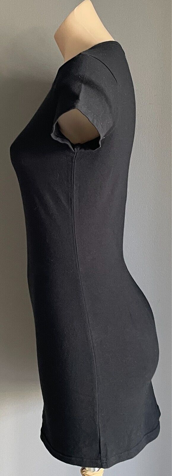 SUPRE Dress Black Round Neck Cap Sleeves Mini Stretch Bodycon Style Size M 10
