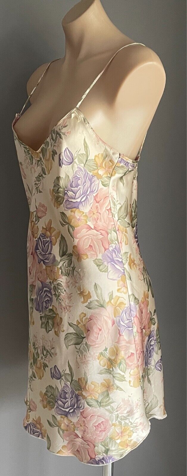 ANYWEAR ANYTIME Chemise Pastel Floral Print Size L 10 12 Thin Shoulder Straps
