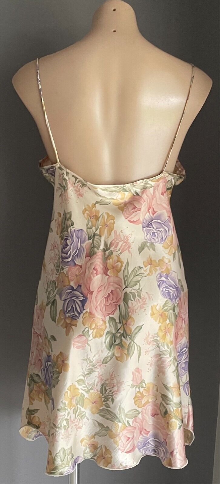 ANYWEAR ANYTIME Chemise Pastel Floral Print Size L 10 12 Thin Shoulder Straps
