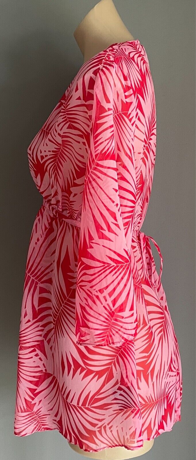 ATMOSPHERE BEACH Cover Up/Kimono Size 14 Pink/Red Palm Print Tie Back Semi Sheer