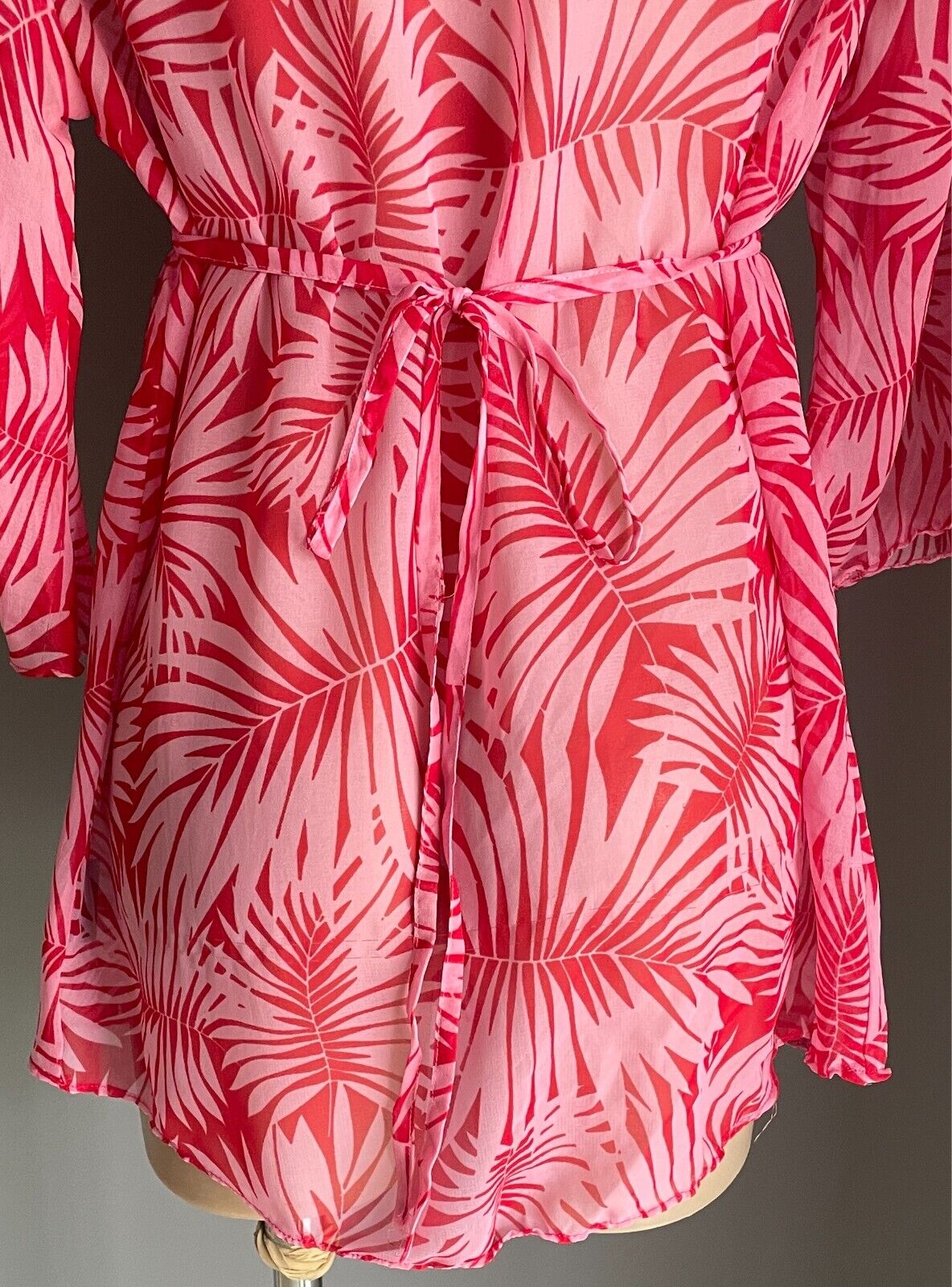 ATMOSPHERE BEACH Cover Up/Kimono Size 14 Pink/Red Palm Print Tie Back Semi Sheer