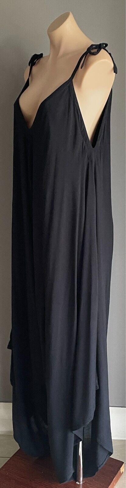 Flare Wide Leg Jumpsuit Black Thin Shoulder Tie V Neck Back Pantsuit Size 10 14
