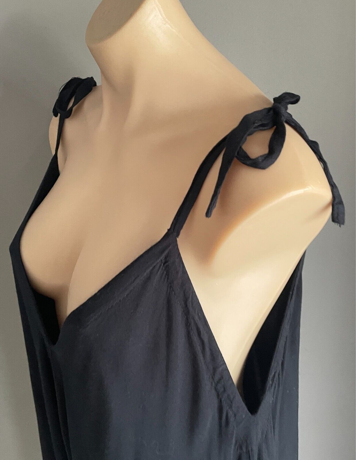 Flare Wide Leg Jumpsuit Black Thin Shoulder Tie V Neck Back Pantsuit Size 10 14