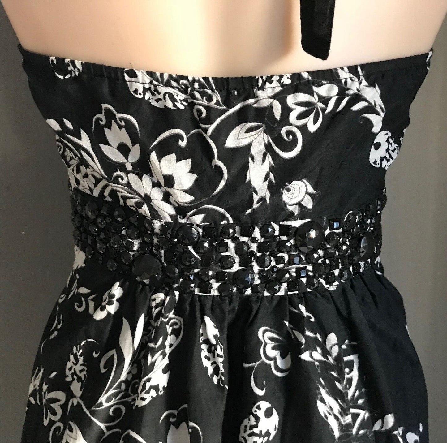 SUITE 62 BOUTIQUE Halter Neck Dress Size 14 Black & White Paisley & Floral NEW