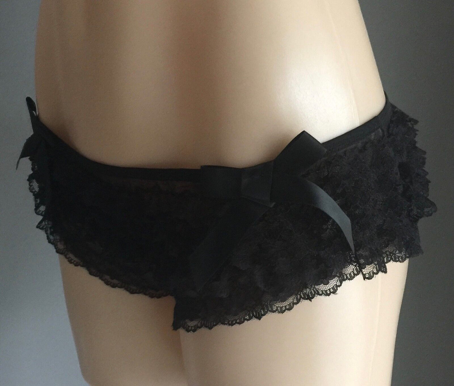 RENDEZVOUS Black Panties Size L 12 Lace Frill Knicker Bow  Lingerie  Sexy NEW
