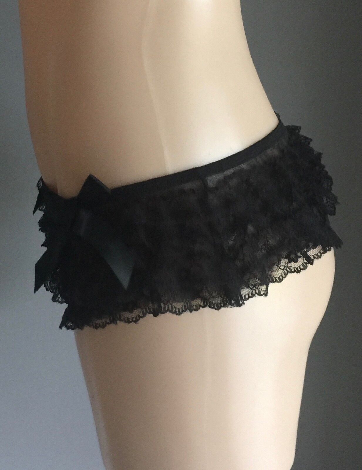 RENDEZVOUS Black Panties Size L 12 Lace Frill Knicker Bow  Lingerie  Sexy NEW