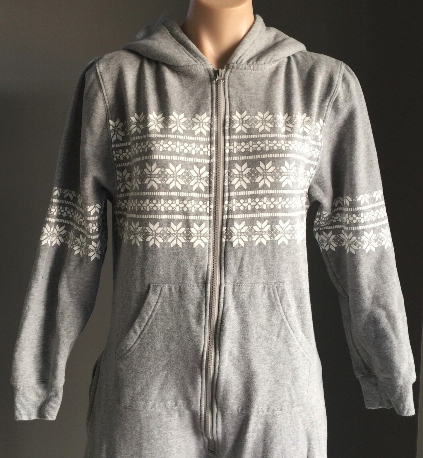 SERRA Jumpsuit Size S 10 All in One Piece Hooded Fleece Grey White Snowflake