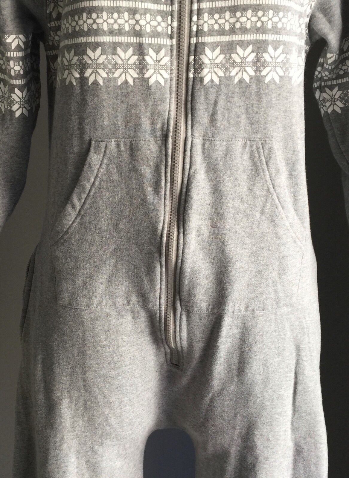 SERRA Jumpsuit Size S 10 All in One Piece Hooded Fleece Grey White Snowflake