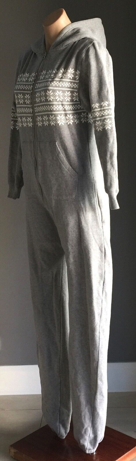 SERRA Jumpsuit Size S 10 All in One Piece Hooded Fleece Grey White Snowflake