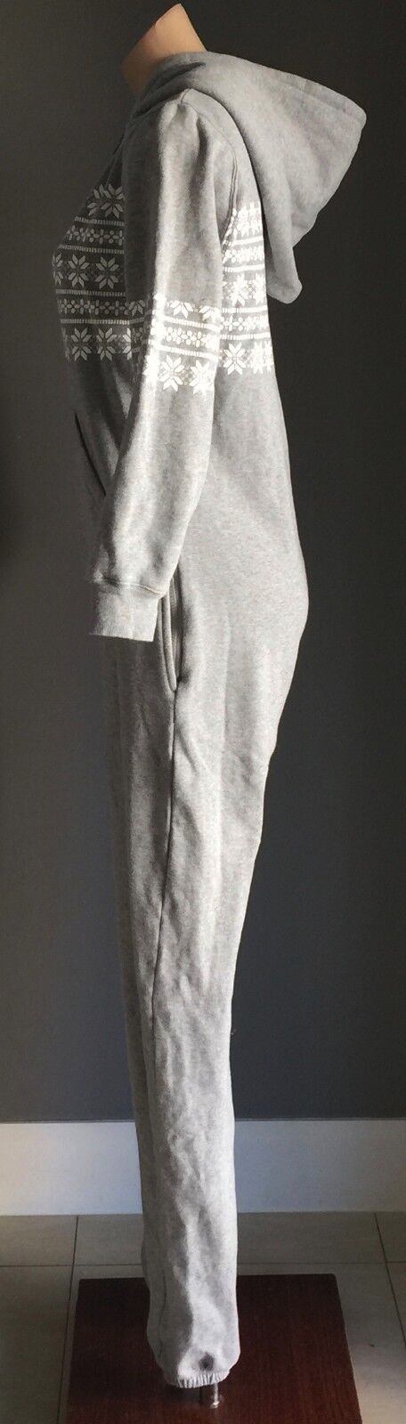SERRA Jumpsuit Size S 10 All in One Piece Hooded Fleece Grey White Snowflake
