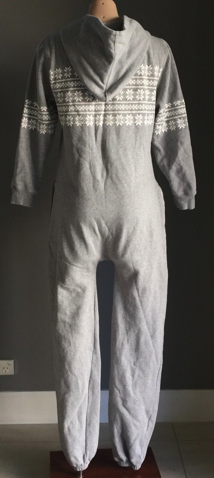SERRA Jumpsuit Size S 10 All in One Piece Hooded Fleece Grey White Snowflake