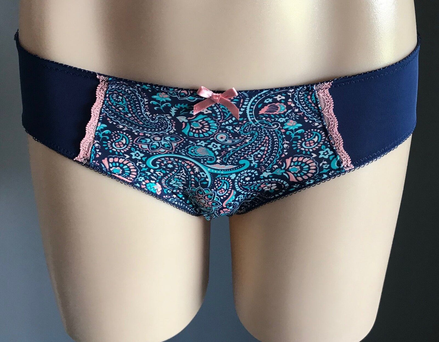 Lingerie Set Sexy Navy Blue Bra 12C & Panties Sz 10 Coal Aqua Paisley Print NEW