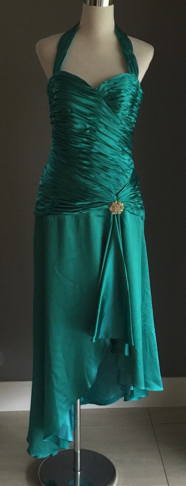 MANCINI Halter Neck Dress Size 12 Jade Green Ruched Satin Parties Formals NEW
