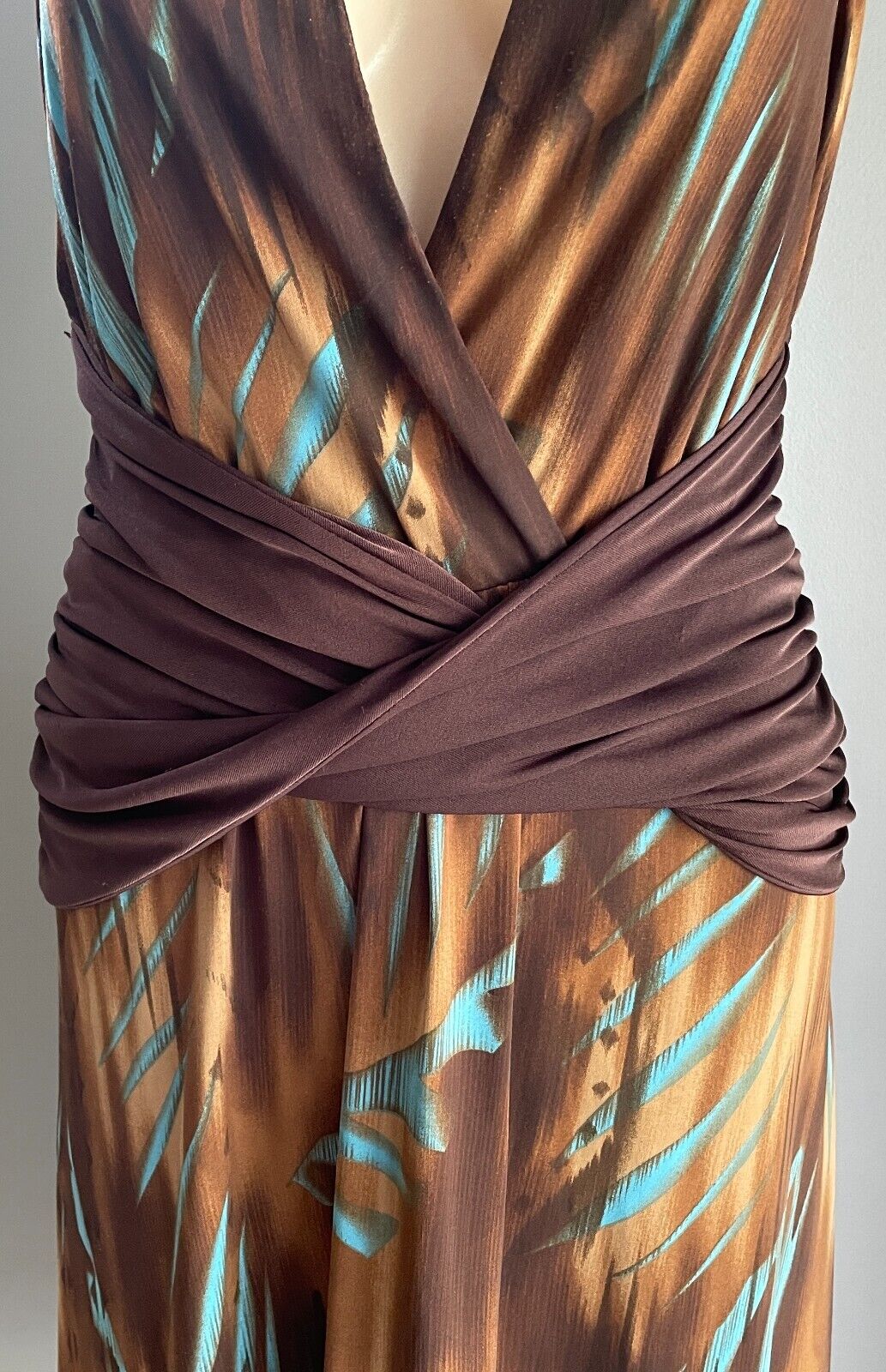 MARTINI Halter Neck Dress Size 12 10 Brown Shades  & Blue Stretch Dip Hem Midi