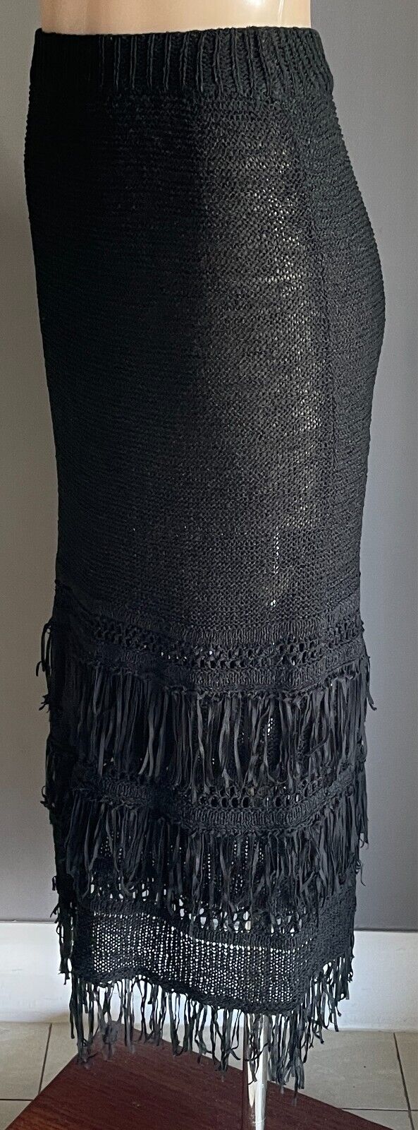 TALISMAN LABEL Maxi Skirt Black Knit Size S 10 Elastic Waist Fringe Tier Stretch