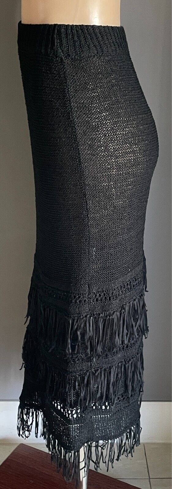 TALISMAN LABEL Maxi Skirt Black Knit Size S 10 Elastic Waist Fringe Tier Stretch