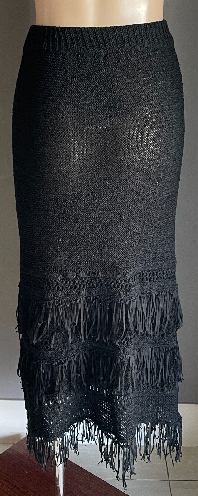 TALISMAN LABEL Maxi Skirt Black Knit Size S 10 Elastic Waist Fringe Tier Stretch