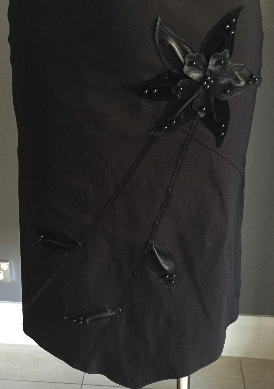 ZIO Skirt Black Stretch Embellished Detail Ladies Size S 10 Vintage