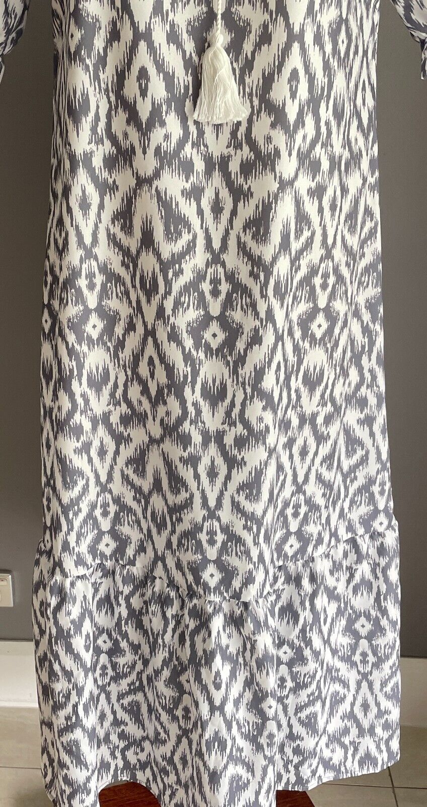 Maxi Dress NORACORA Tassel Tie Grey White Geo Tier Hem V Neck Size S 12 NEW