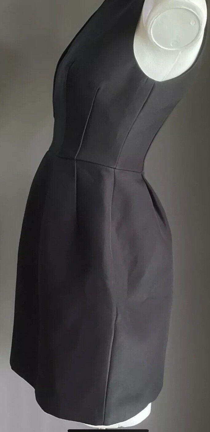 C/MEO COLLECTIVE Sheath Dress Black Sleeveless Deep V-Neck Size XS 8 NEW