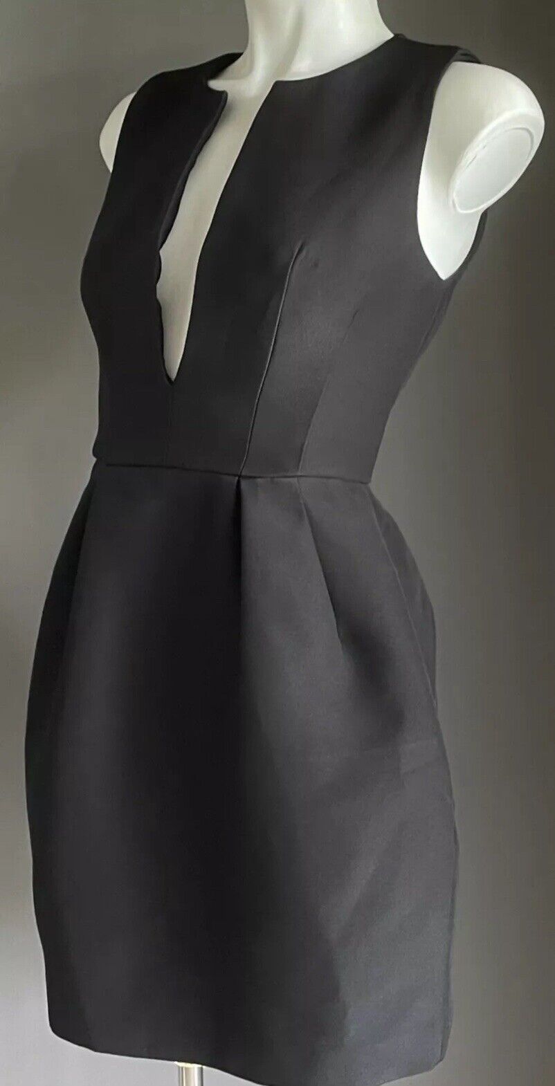 C/MEO COLLECTIVE Sheath Dress Black Sleeveless Deep V-Neck Size XS 8 NEW